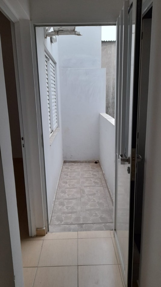 SE ALQUILA DPTO DE 1 DORMITORIO + COCHERA