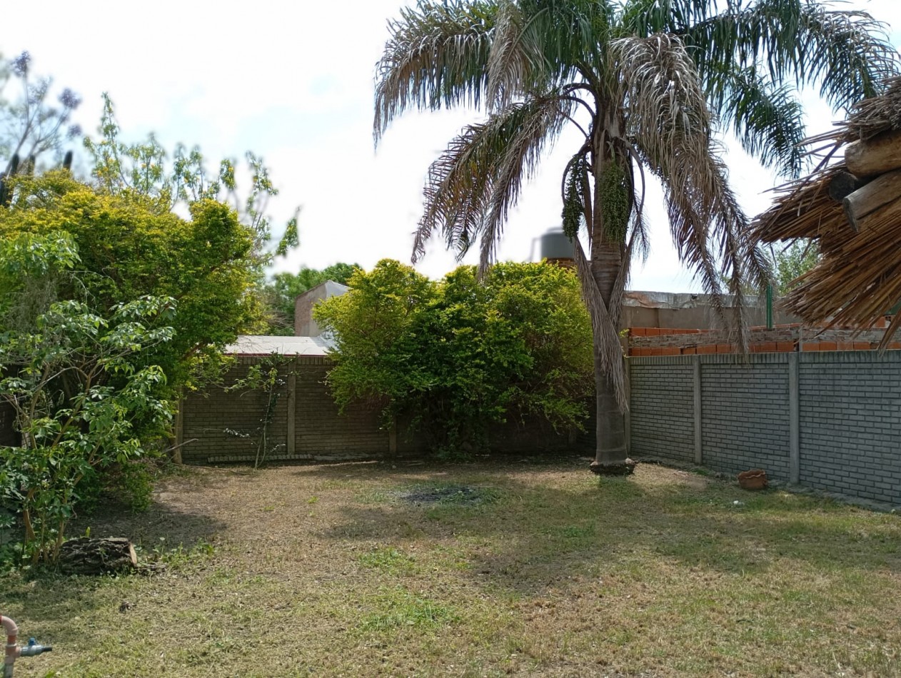 SE ALQUILA CASA DE 3 DORMITORIOS CON SPLITS