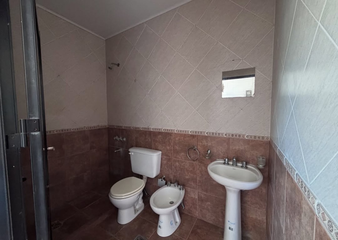 SE ALQUILA DEPARTAMENTO ZONA UTN RAFAELA