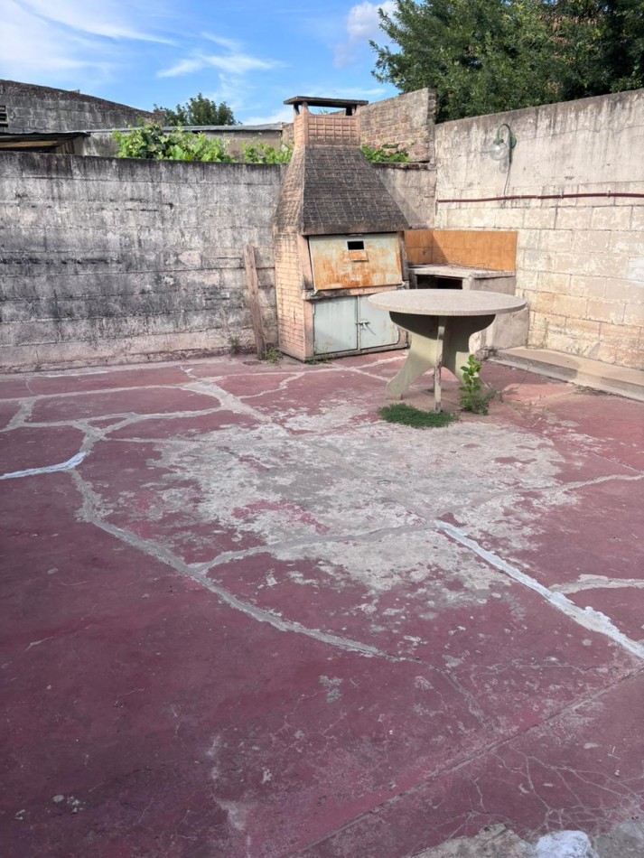 ALQUILADO ---SE ALQUILA DPTO INTERNO CON PATIO SECO ECONOMICO