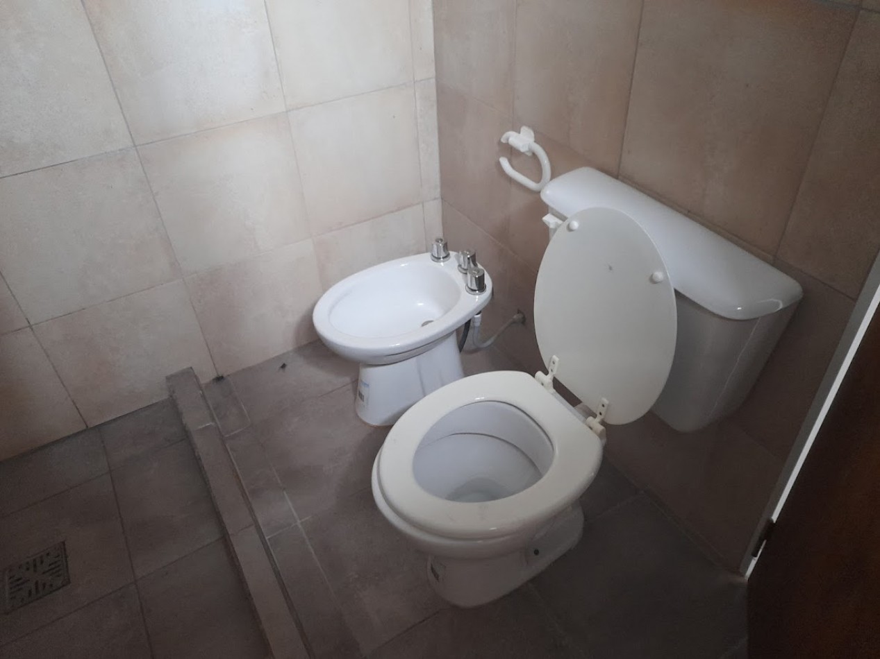 PARA MARZO SE ALQUILA DPTO ZONA UTN