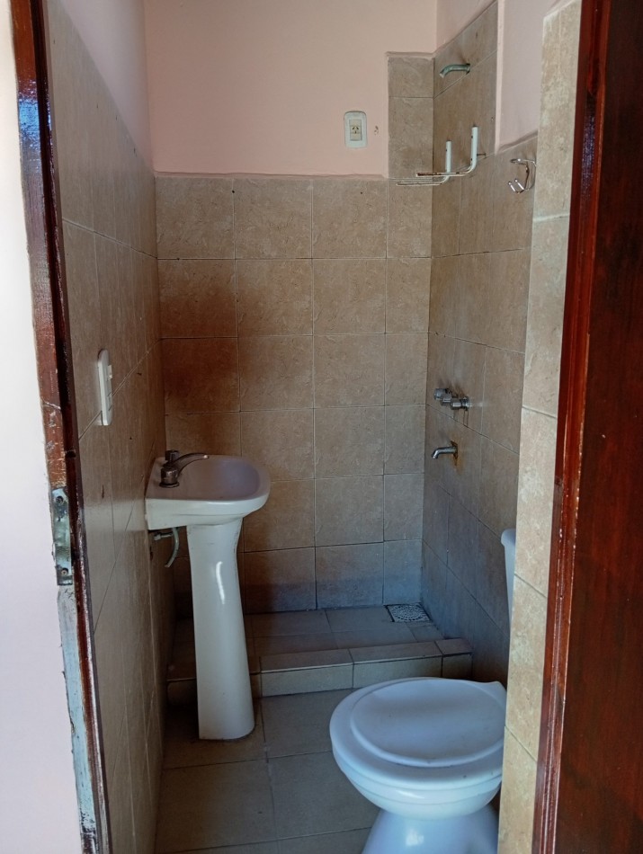 SE ALQUILA DPTO ECONOMICO