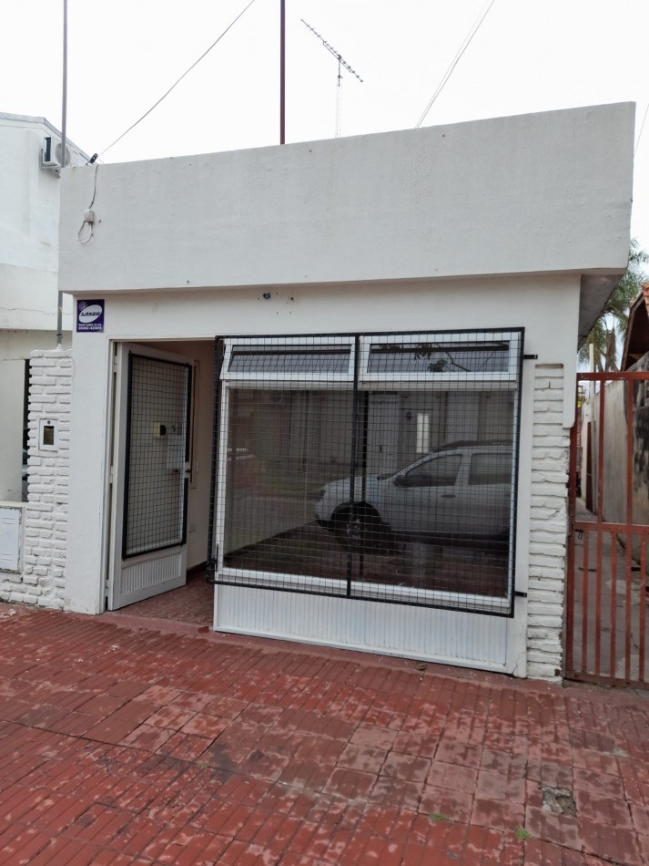 SE ALQUILA LOCAL COMERCIAL B 9 DE JULIO